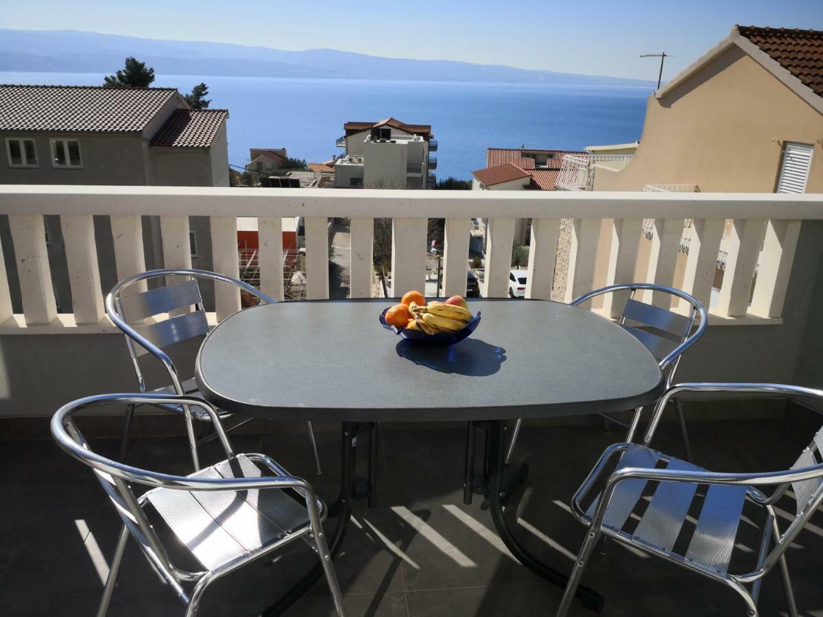 Mrkonjic Branko & Marija Apartmani Омиш Экстерьер фото