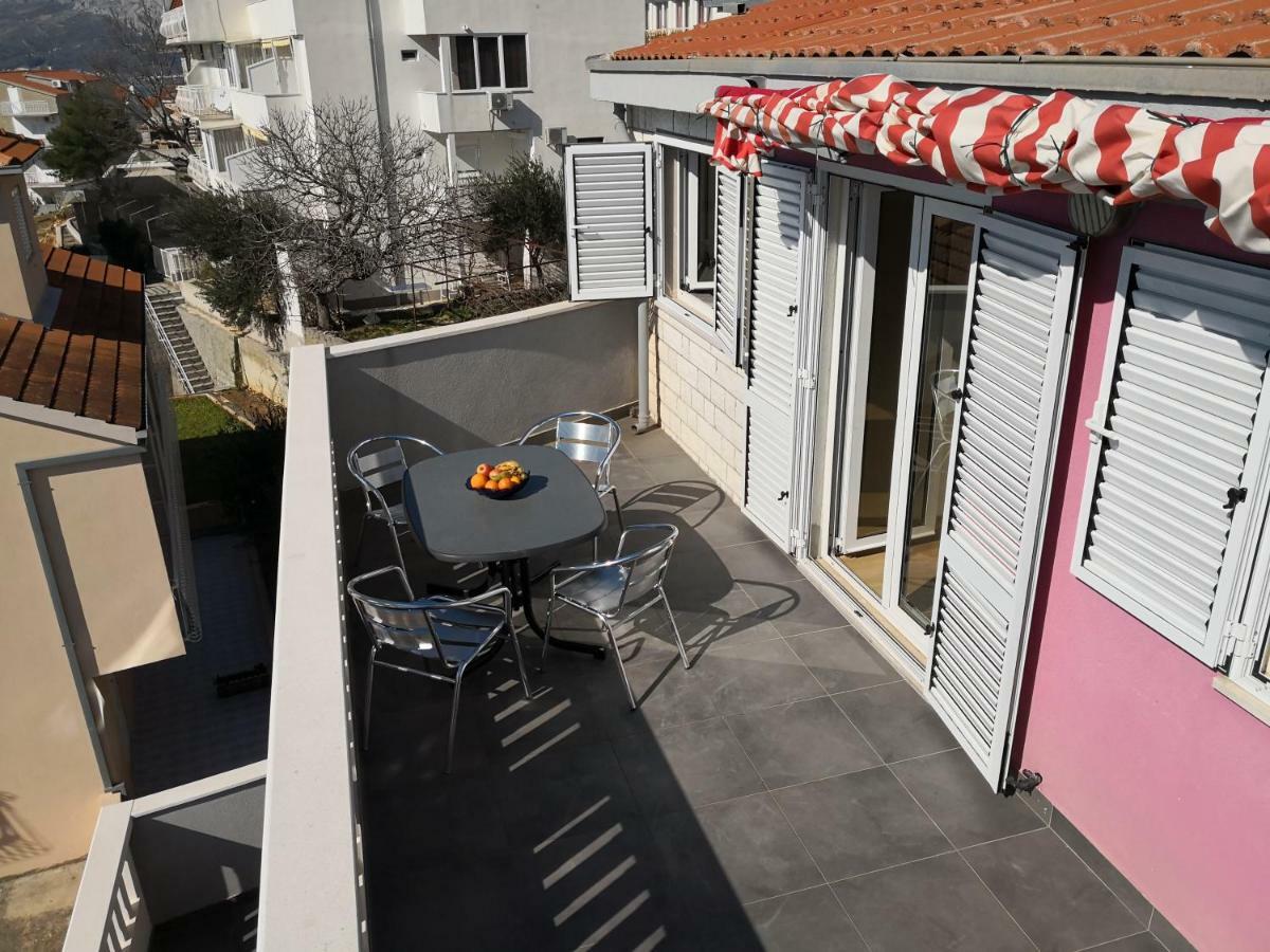 Mrkonjic Branko & Marija Apartmani Омиш Экстерьер фото